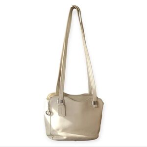 Vintage Jaqueline Ferrari Cream Shoulder Leather Bag.